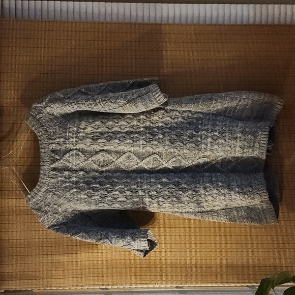 Rebel Long Thick Sweater Size Large - Picture 5 of 5